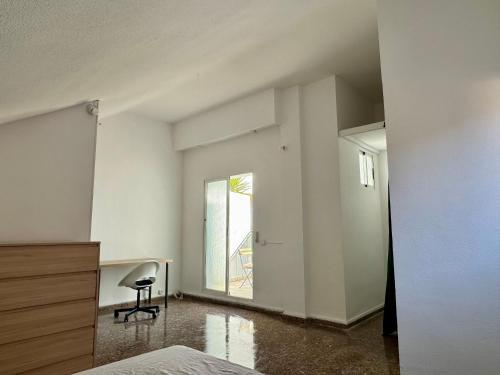 Apartamento Your Long Stay Attic Home In Valencia