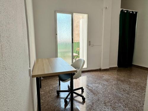 Apartamento Your Long Stay Attic Home In Valencia