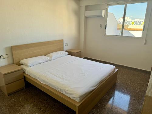 Apartamento Your Long Stay Attic Home In Valencia