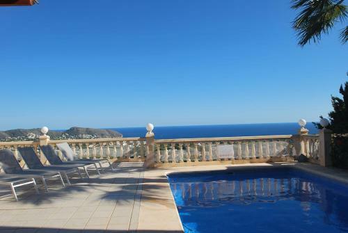 Seaview Whole Villa