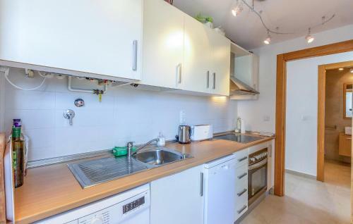 Beautiful Apartment In Sucina With Kitchen