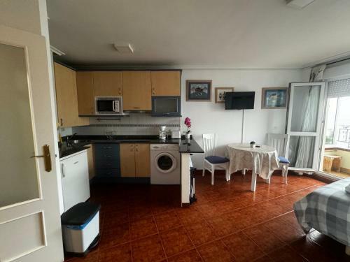 Apartamento Con Vistas Al Mar Y Piscina II