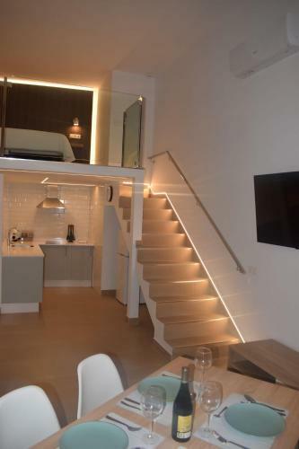 Apartamento Loft Reyes Cat�licos Parking Privado Incluido