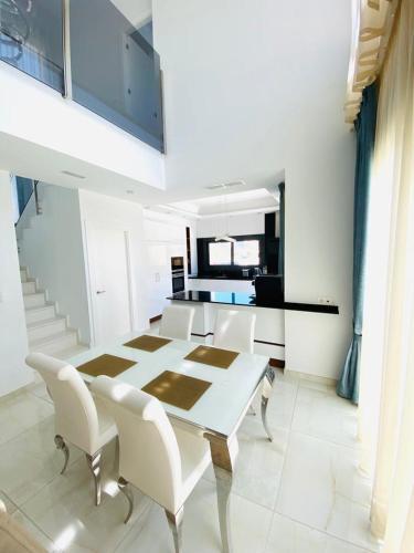 Villa ??????????? ??? ? ?????????