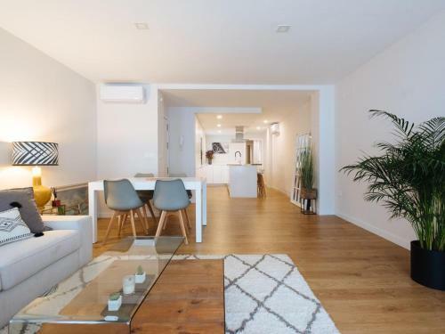 Apartamento Pz Triana Amplio, Moderno Y Luminoso Apt 2d 2b