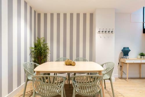 Apartamento Santa Barbara Central Suites, Sevilla