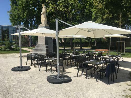 Hotel H�tel Restaurant Des Remparts
