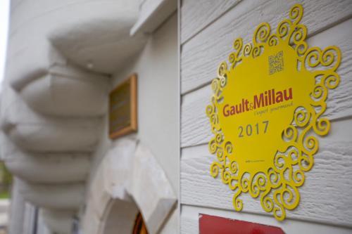 Hotel H�tel Restaurant Des Remparts