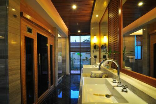 Days Hotel & Suites Shimei Bay