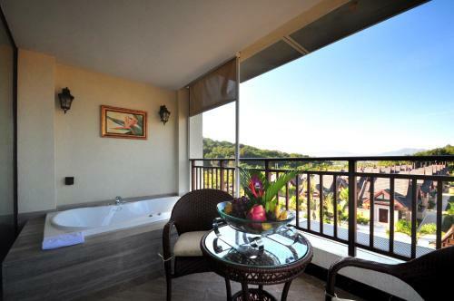 Days Hotel & Suites Shimei Bay