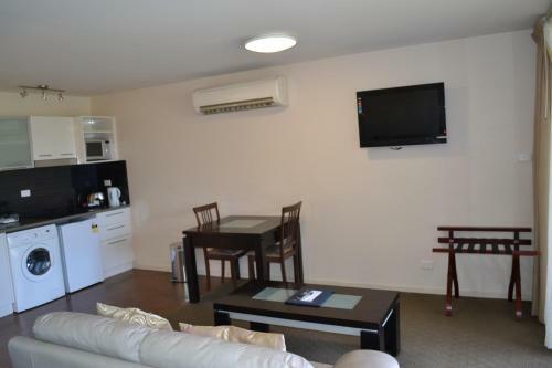 Lufra Hotel And Apartments