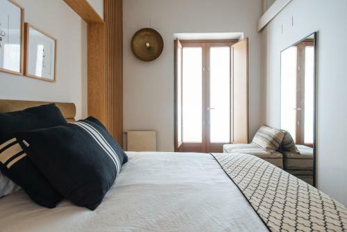 R26 Suites By Magno Apartments