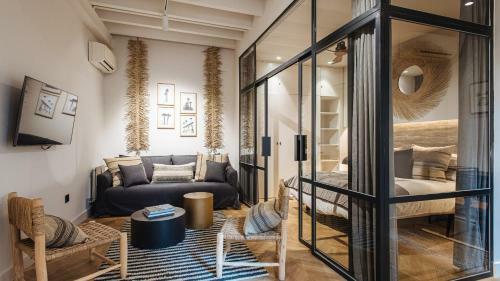 R26 Suites By Magno Apartments