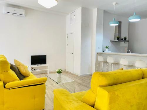 Flamenca Triana - Apartamento Totalmente Equipado Wifi 2d Sofas Camas 2 Ba�os