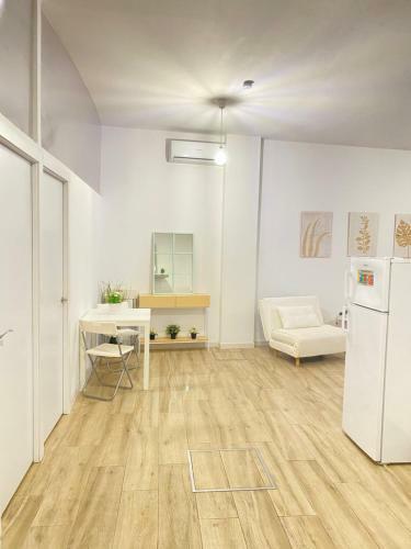 Flamenca Triana - Apartamento Totalmente Equipado Wifi 2d Sofas Camas 2 Ba�os