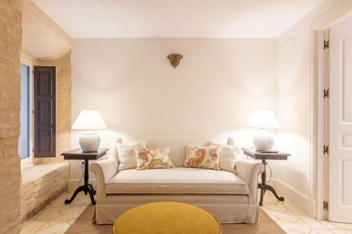 Real Casa De La Moneda Deluxe Apartments