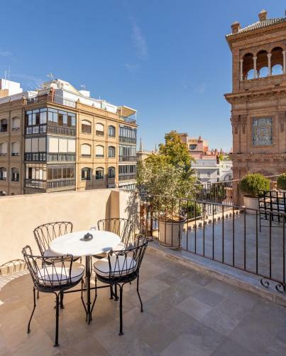 Real Casa De La Moneda Deluxe Apartments