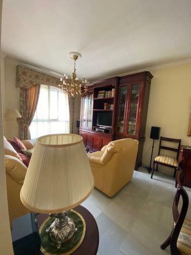 Fant�stico Apartamento Con Parking Avenida De Cadiz