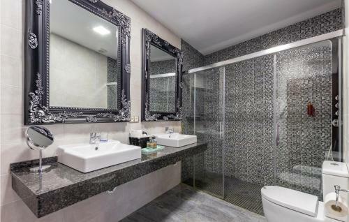 Nice Apartment In Sevilla With Wifi And 1 Bedrooms
