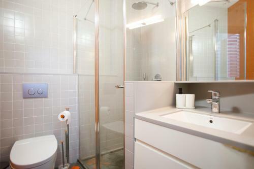 Apartamento Rentalsevilla A Los Pies De La Giralda
