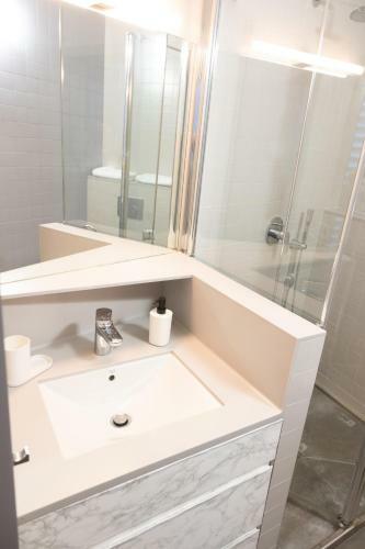 Apartamento Rentalsevilla A Los Pies De La Giralda
