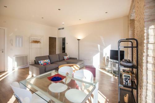Apartamento O'donnell Place, �tico En El Centro De Sevilla