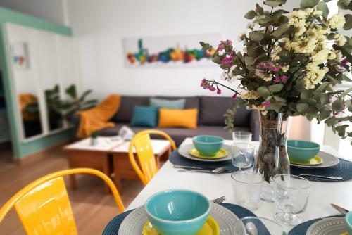 Sunny Terrace - Lovely Center Apartments Alameda