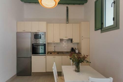 Komodo Gran Poder - Penthouse With Private Pool And Cozy Twin Bedroom Central Apartment