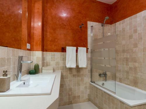 Unique Homes La Juderia Parking & Jacuzzi