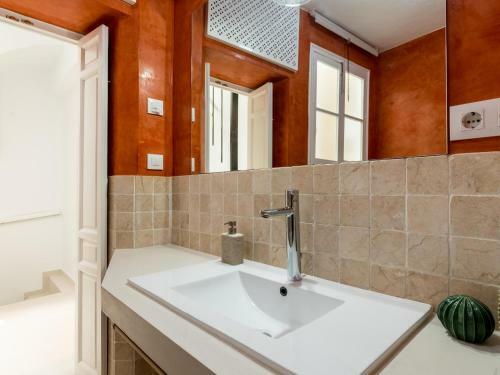 Unique Homes La Juderia Parking & Jacuzzi