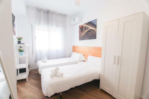 Rentalsevilla Espacioso Y Acogegor Apartamento De 3 Dormitorios