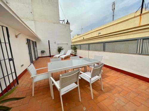 Apartamento Ti2 D�plex Con Terraza Privada, 120 Metros De La Catedral