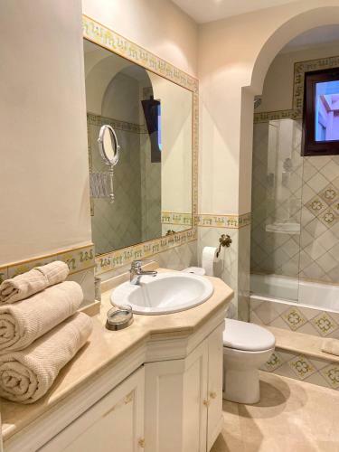 Casa Palacio Sxviii Con Piscina En Centro Hist�rico De Sevilla