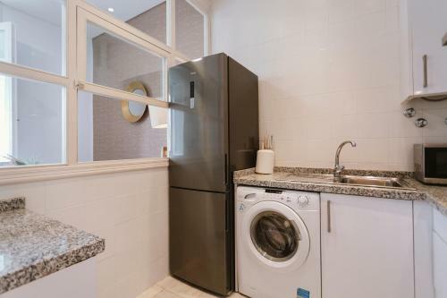 Apartamento Bright And Cozy-1bd 1bth & 2bd 1bth- La Giralda