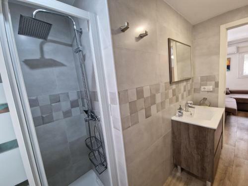Precioso Apartamento Centro Sevilla Zona Nervi�n.
