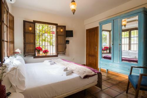 Hostal Casa17 Santacruz Suites