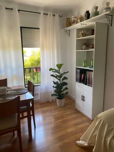 Acogedor Apartamento En Pleno Coraz�n De Triana