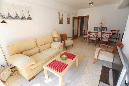 Rentalsevilla Luminoso Apartamento 3 Dormitorios