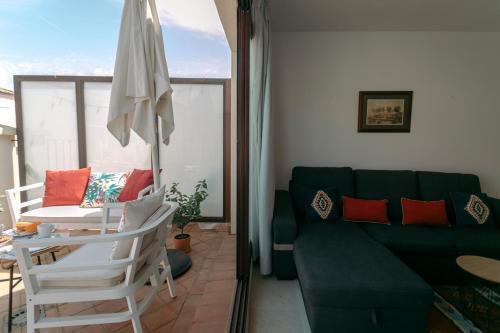 Apartamento O&l Lumbreras: Bright Duplex With Private Terrace
