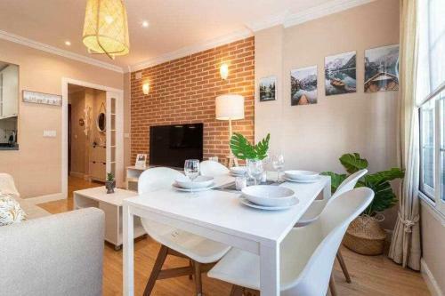 Apartamento 3 En Estadio Del Sevilla 8 Plazas Y M