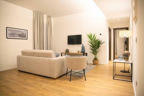 Nqn Aparts & Suites Sevilla