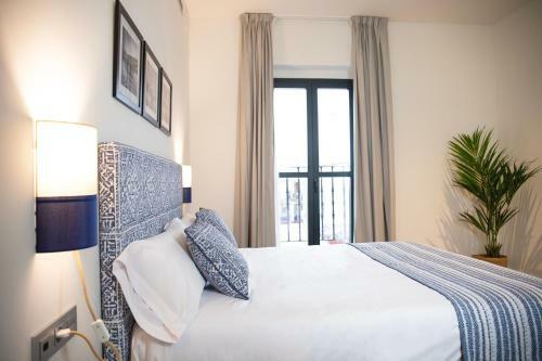 Nqn Aparts & Suites Sevilla