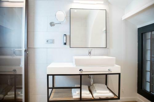 Nqn Aparts & Suites Sevilla