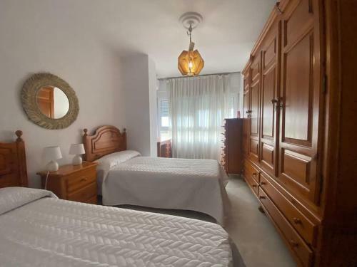 Apartamento Funcional Piso 4 Dormitorios Frente A Santa Justa