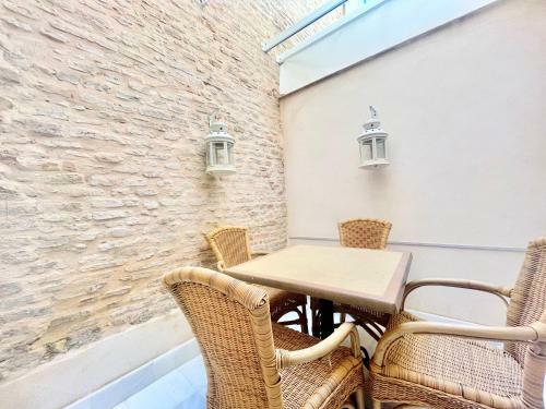 Apartamento Click Triana - Patio Privado