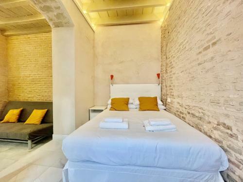 Apartamento Click Triana - Patio Privado