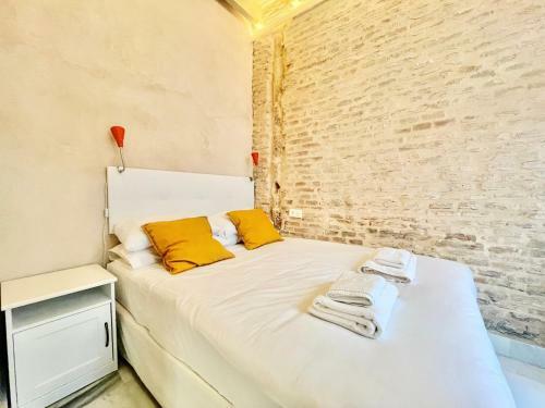 Apartamento Click Triana - Patio Privado