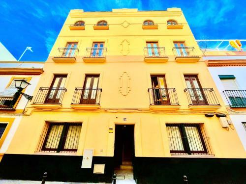 Apartamento Click Triana - Patio Privado