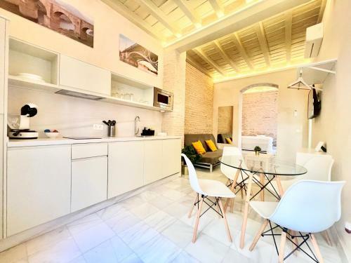 Apartamento Click Triana - Patio Privado