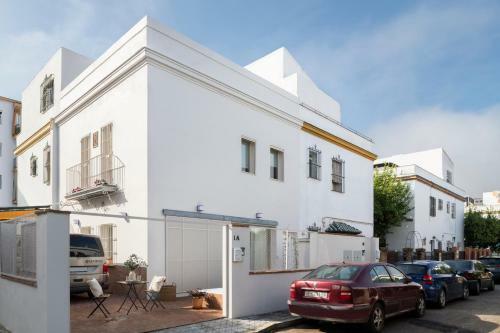 Magno Apartments Robles With Bath Tub And Private Parking